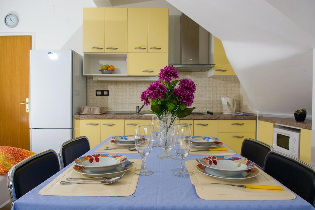 Apartments Jerkunica Rogoznica  Room photo